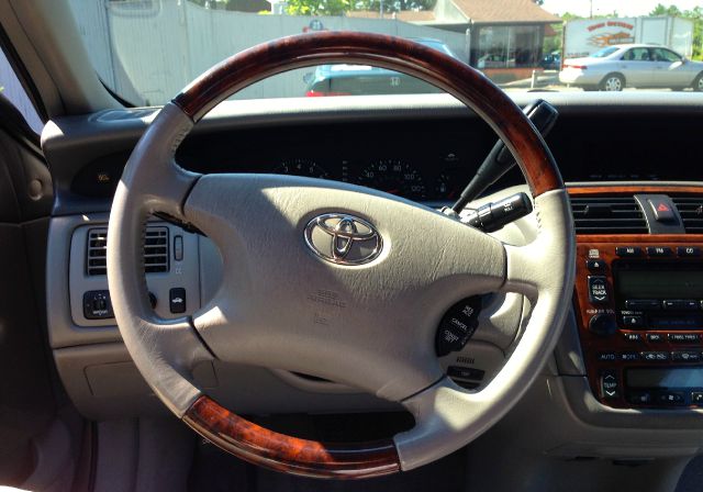 2003 Toyota Avalon XLS