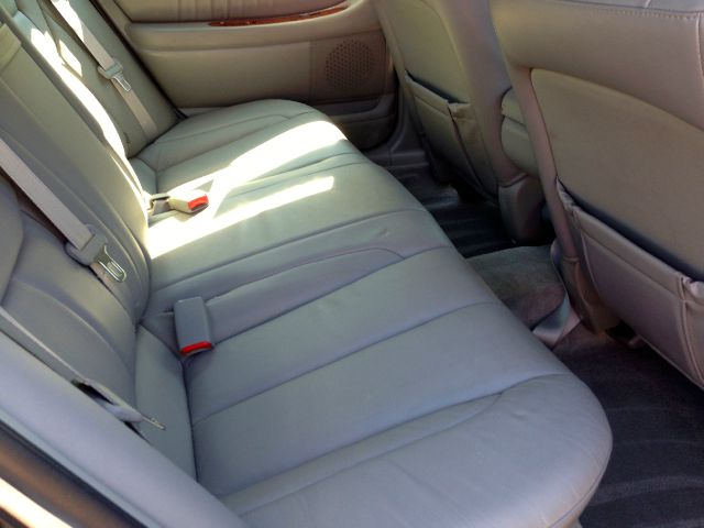 2003 Toyota Avalon XLS