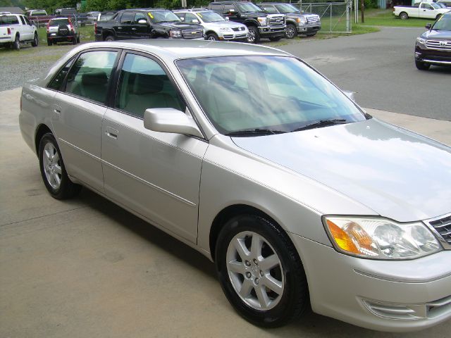 2003 Toyota Avalon Sport 4WD