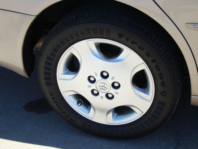 2004 Toyota Avalon XLS