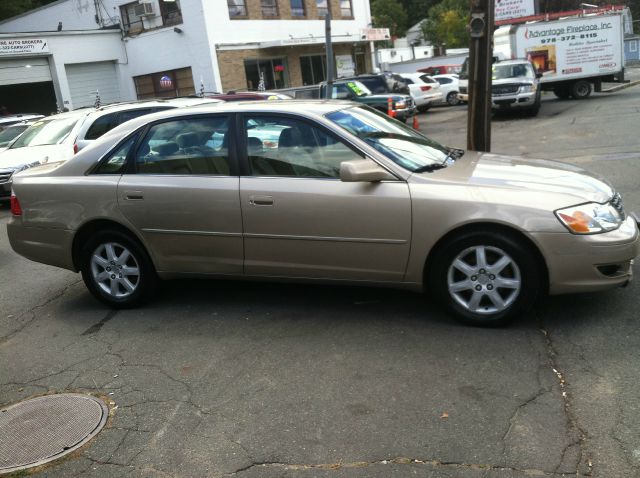 2004 Toyota Avalon XLS