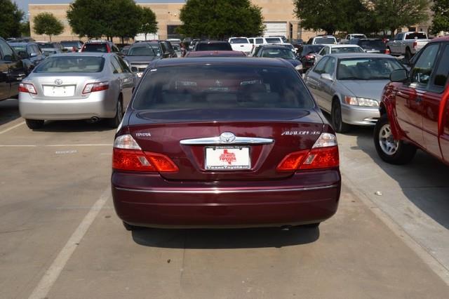 2004 Toyota Avalon XLS