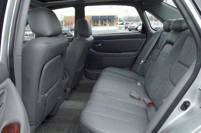 2004 Toyota Avalon XLS