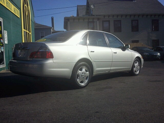 2004 Toyota Avalon XLS