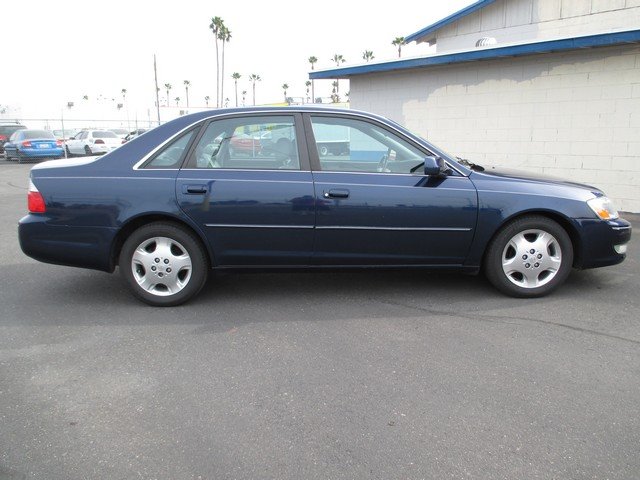 2004 Toyota Avalon XLS