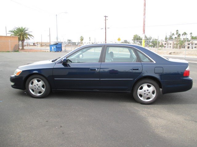 2004 Toyota Avalon XLS