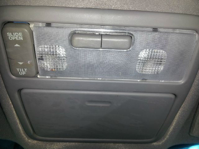 2004 Toyota Avalon XLS