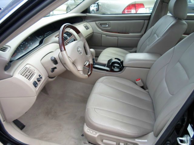 2004 Toyota Avalon XLS