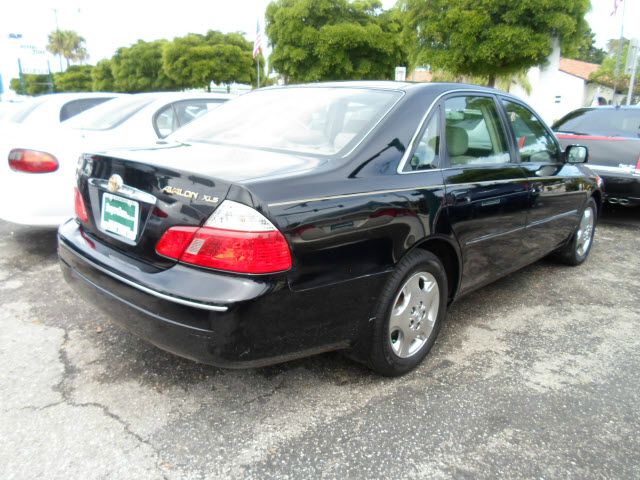 2004 Toyota Avalon XLS