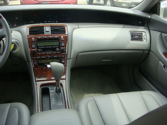 2004 Toyota Avalon XLS