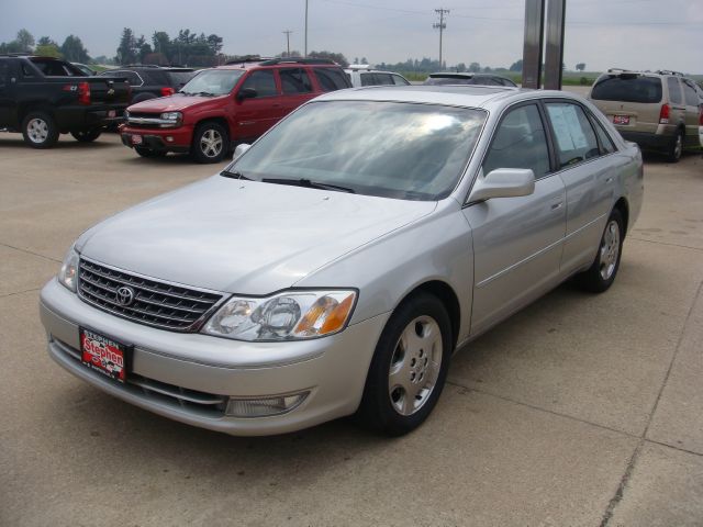 2004 Toyota Avalon XLS