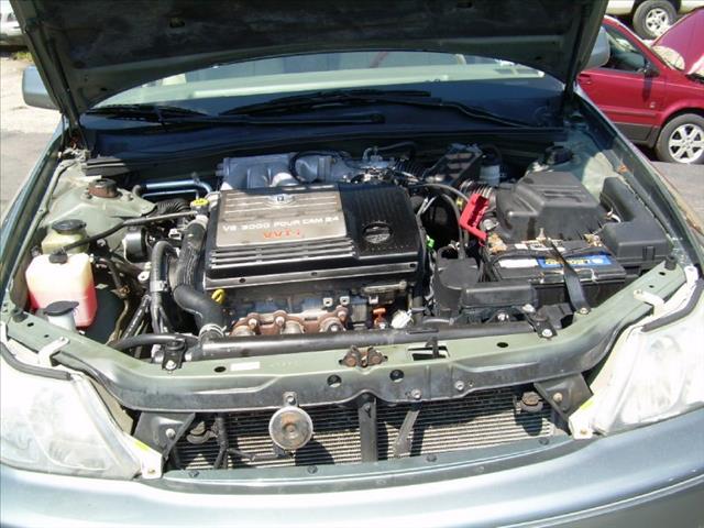 2004 Toyota Avalon Unknown