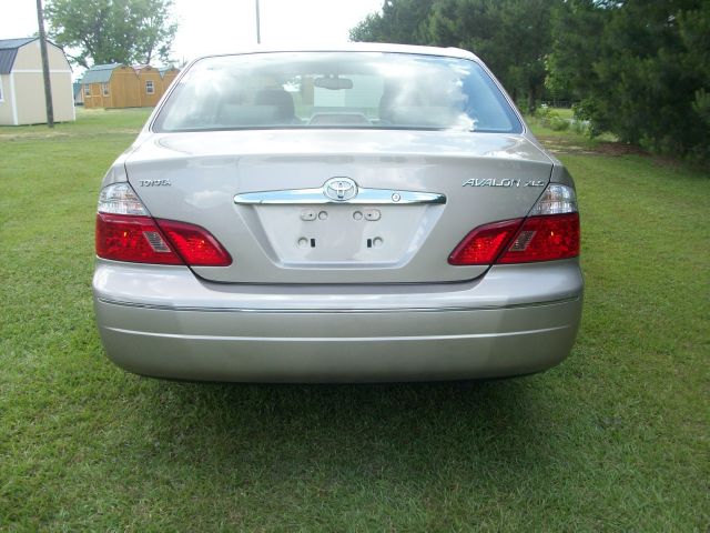 2004 Toyota Avalon XLS
