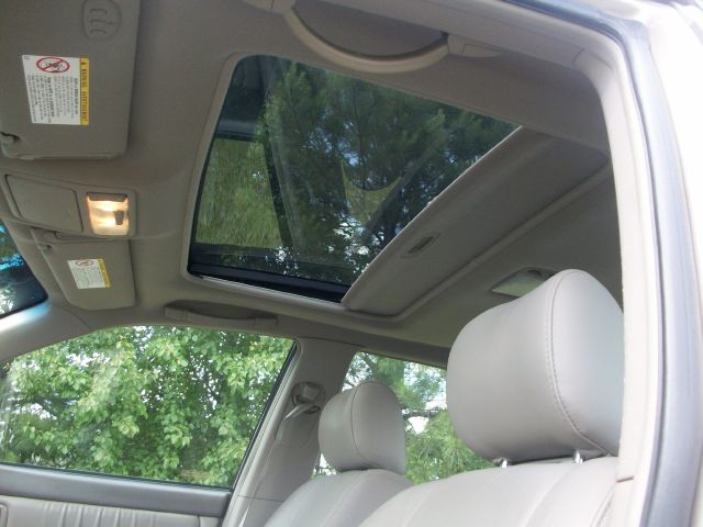 2004 Toyota Avalon XLS