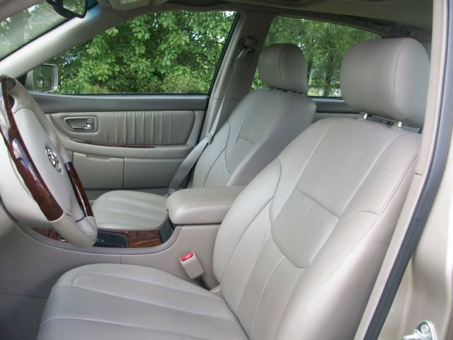 2004 Toyota Avalon XLS