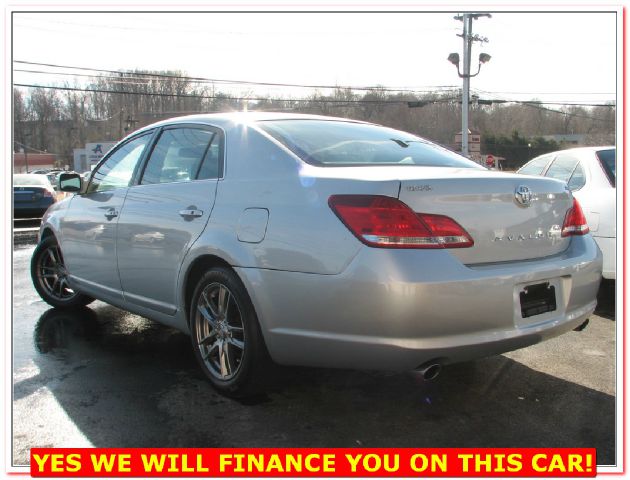 2005 Toyota Avalon 1994 GMC