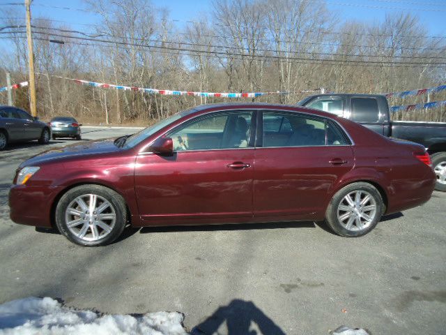 2005 Toyota Avalon SLT 25