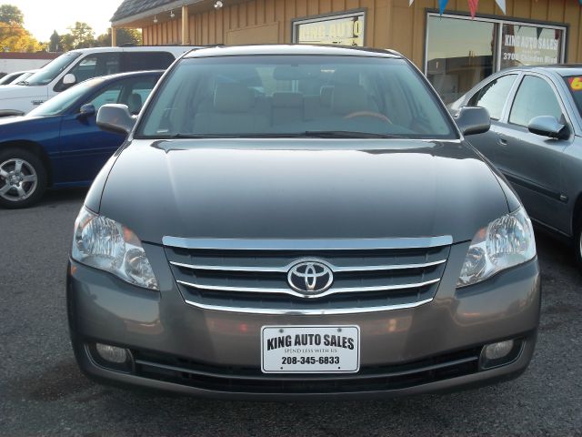 2005 Toyota Avalon SLT 25