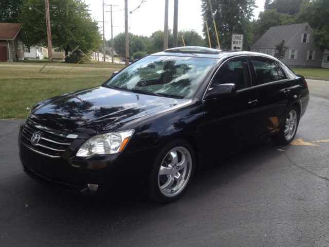 2005 Toyota Avalon XLS