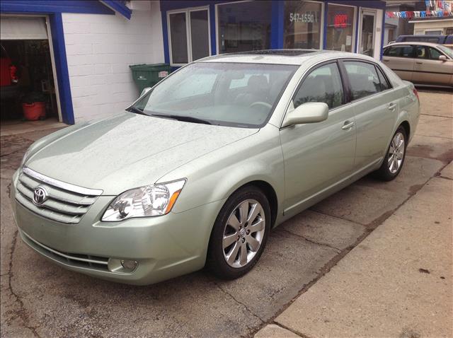 2005 Toyota Avalon XLS
