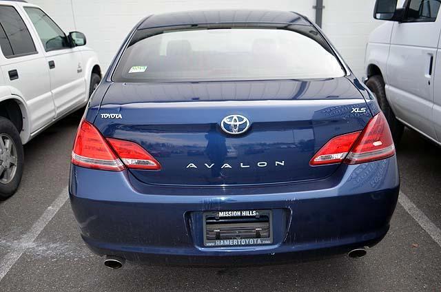 2005 Toyota Avalon XLS