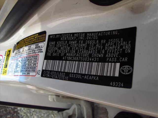 2005 Toyota Avalon GXE Sedan 4D