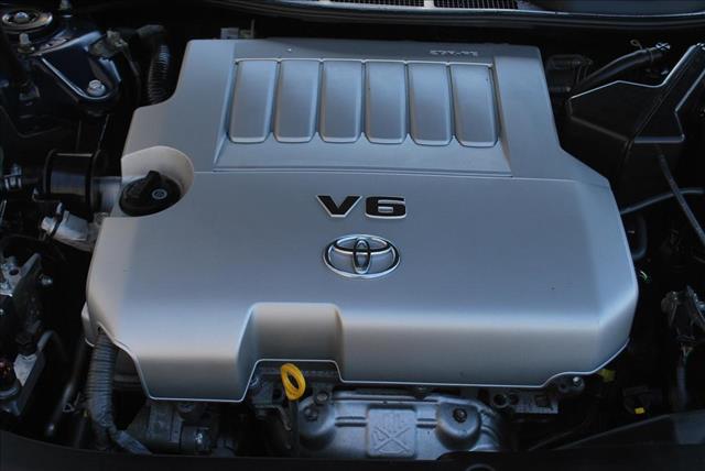 2005 Toyota Avalon Unknown