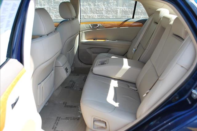2005 Toyota Avalon Unknown