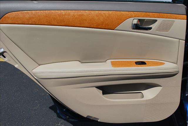 2005 Toyota Avalon Unknown