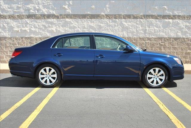 2005 Toyota Avalon Unknown