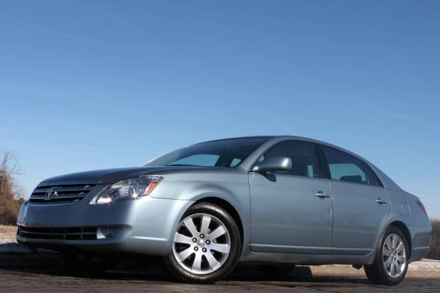 2005 Toyota Avalon Sport 4WD
