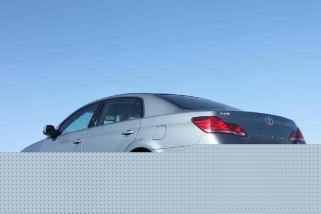 2005 Toyota Avalon Sport 4WD