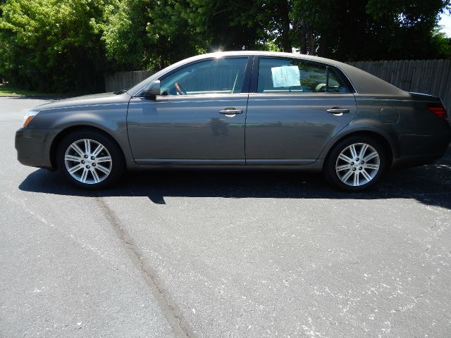 2006 Toyota Avalon 4WD ... Leather .... 95k Miles