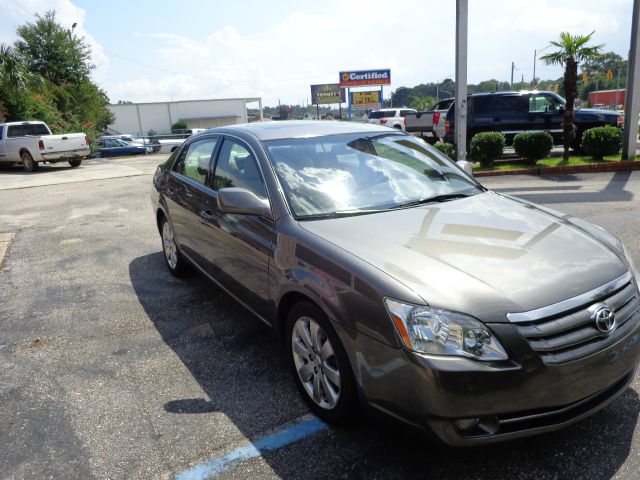 2006 Toyota Avalon XLS