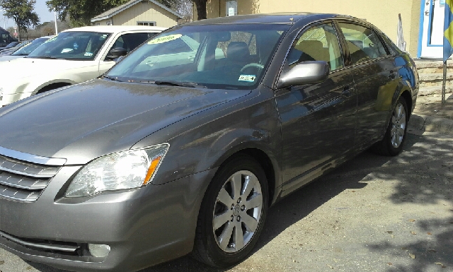 2006 Toyota Avalon XLS