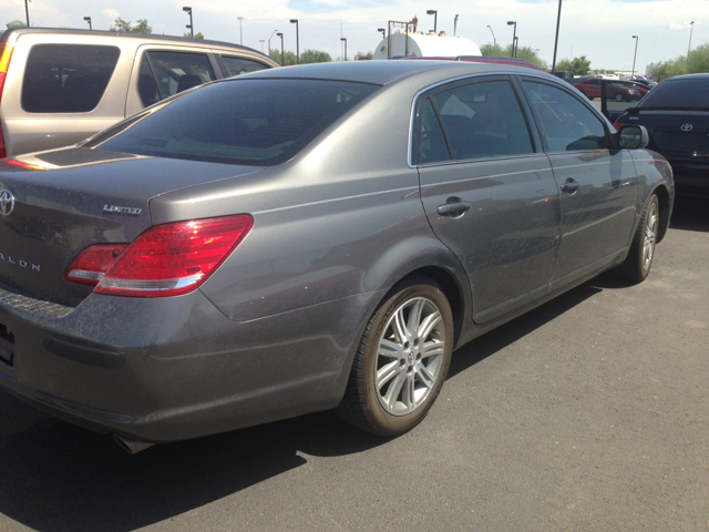 2006 Toyota Avalon SLT 25