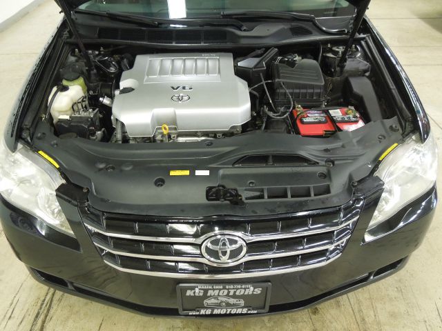 2006 Toyota Avalon SLT 25