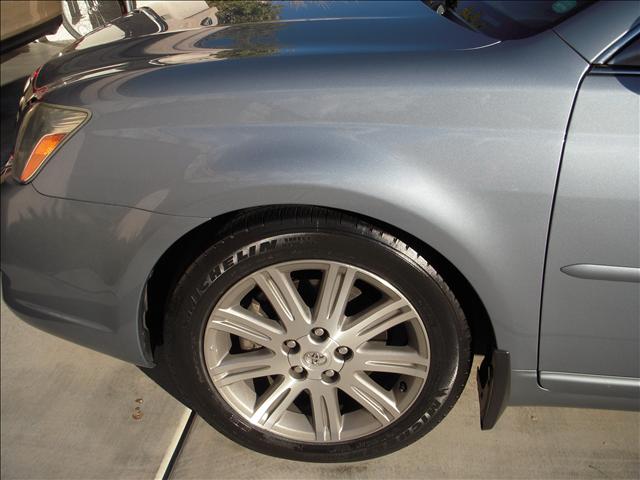 2006 Toyota Avalon SLT 25
