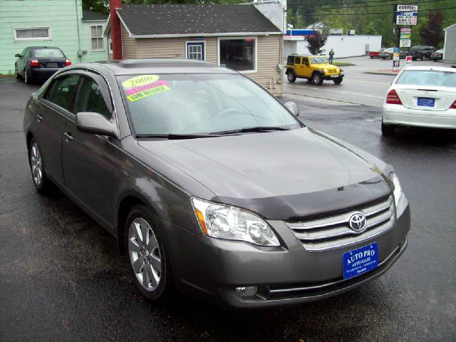 2006 Toyota Avalon XLS