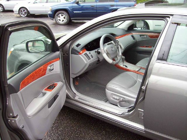 2006 Toyota Avalon XLS