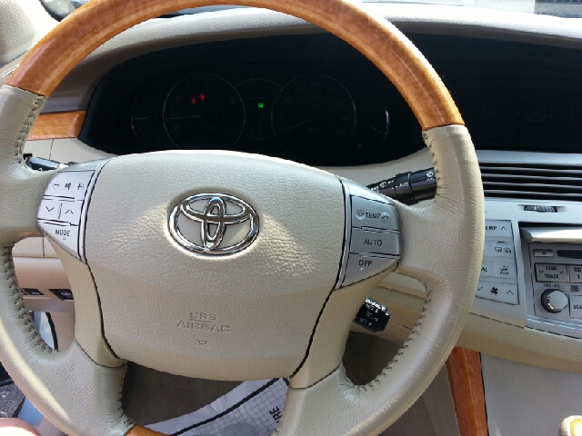 2006 Toyota Avalon SLT 25