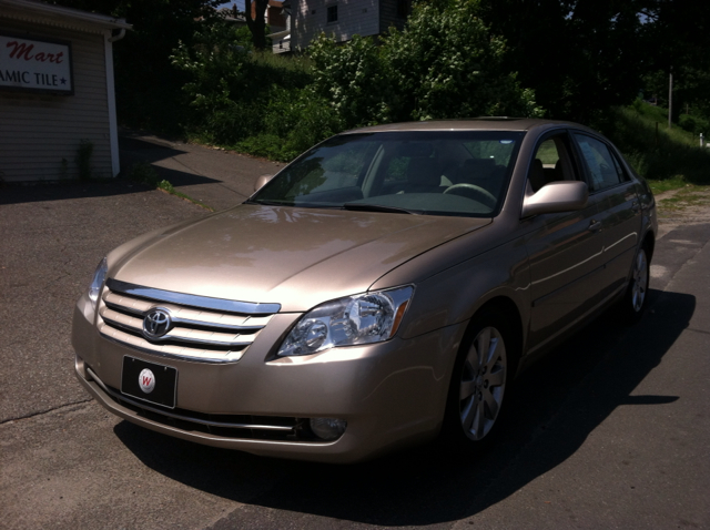 2006 Toyota Avalon XLS