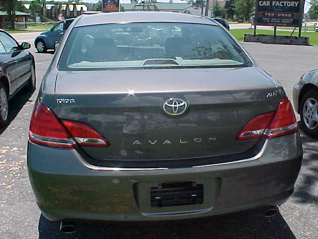 2006 Toyota Avalon XLS