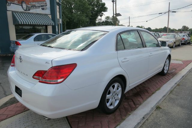 2006 Toyota Avalon Sport 4WD