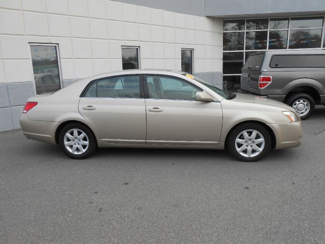 2006 Toyota Avalon XLS