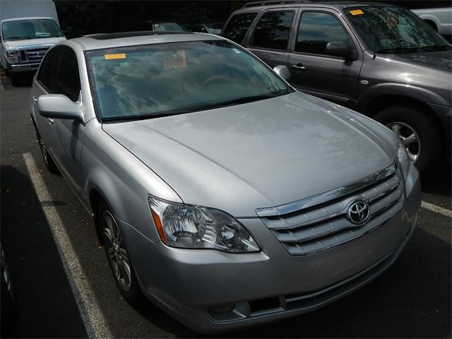 2006 Toyota Avalon SLT 25