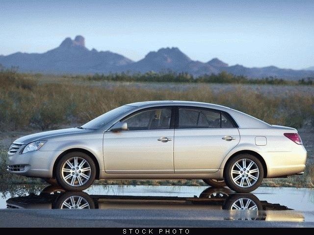2006 Toyota Avalon QUAD CAB 140.5 SRW ST