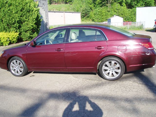 2006 Toyota Avalon XLS
