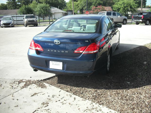 2006 Toyota Avalon XLS