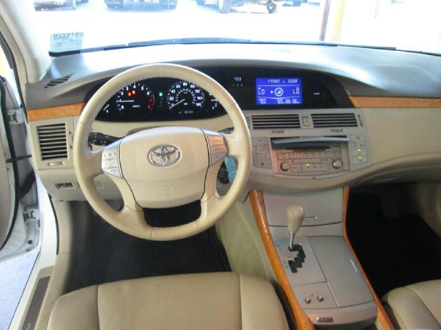2006 Toyota Avalon XLS